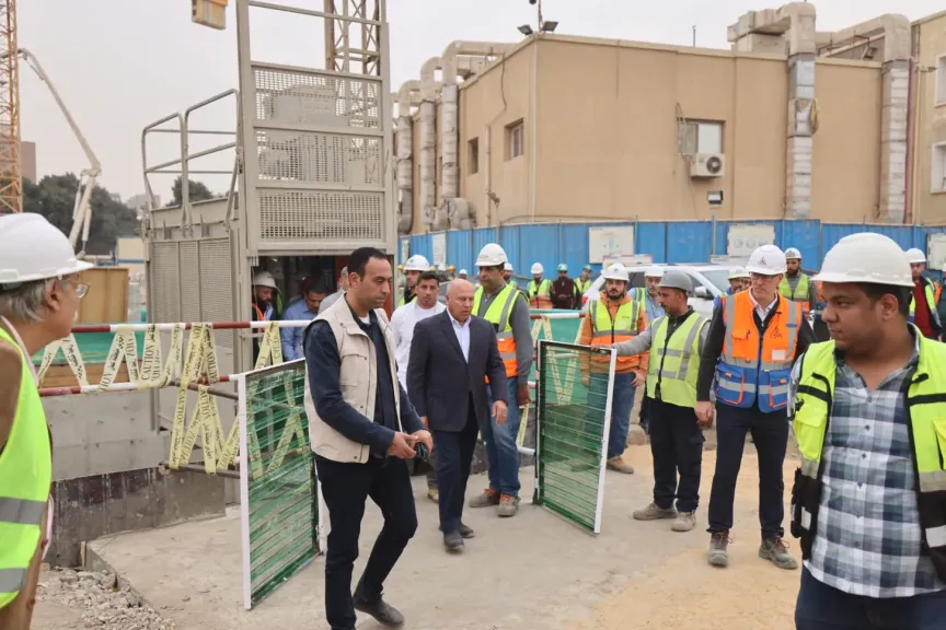 هبوط أرضى أثناء تنفيذ المرحلة الأولى من الخط الرابع للمترو.. و«النقل» توضح الأسباب| صور