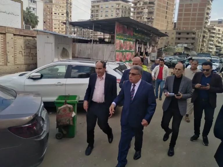 محافظ الدقهلية يوجه برفع الإشغالات ونقل ”كشكين” مخالفين بحي غرب المنصورة