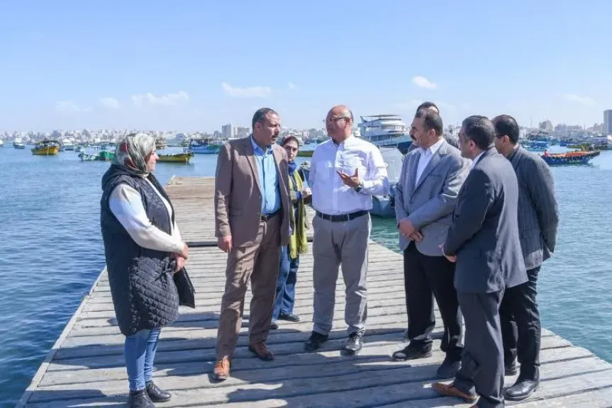 محافظ الإسكندرية يتفقد المركز التكنولوجي بالجمرك ويوجه بسرعة إنهاء الشكاوى