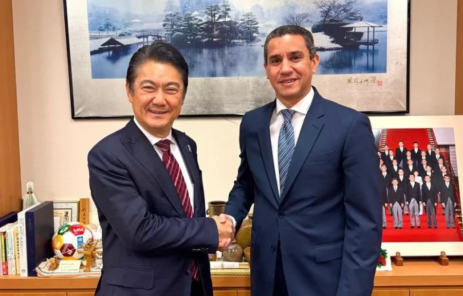 سفير مصر بطوكيو يواصل لقاءاته مع رموز الحزب الليبرالى الديمقراطى الحاكم باليابان