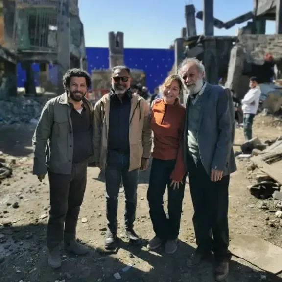 بعد انتهاء تصوير مسلسل صحاب الأرض.. كامل الباشا: نغادر مواقع التصوير ولا تغادرنا مشاهد الدمار والألم