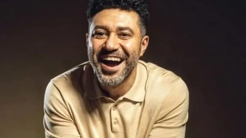 محمد عز يسخر من مشاهد العنف بدراما رمضان