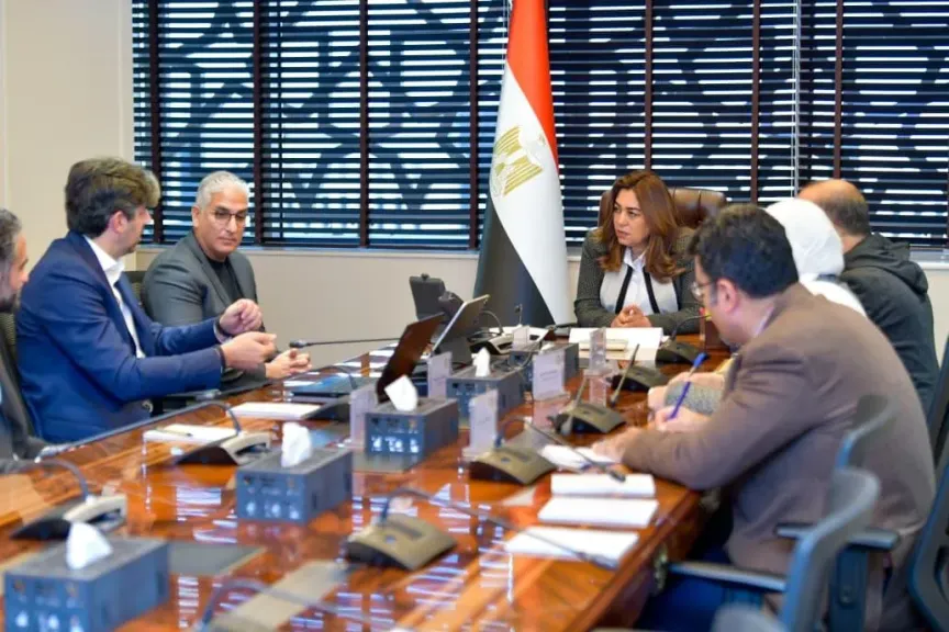 منال عوض: الشراكة مع القطاع الخاص ركيزة أساسية لتطوير منظومة المخلفات