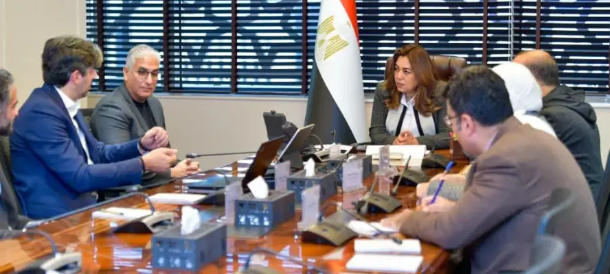 منال عوض: الشراكة مع القطاع الخاص ركيزة أساسية لتطوير منظومة المخلفات