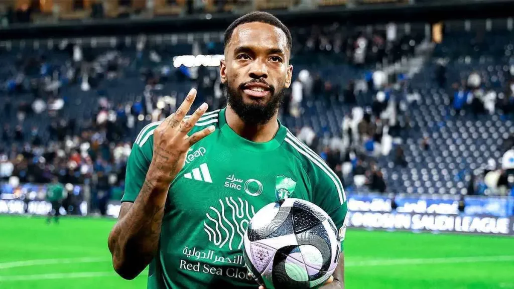 إيفان توني يتصدر هدافي الدوري السعودي