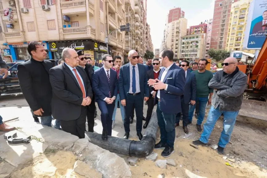 محافظ كفرالشيخ يتفقد أعمال إصلاح ومعالجة هبوط أرضي جزئي وصيانة خط مياه الشرب بميدان الـ47 | صور