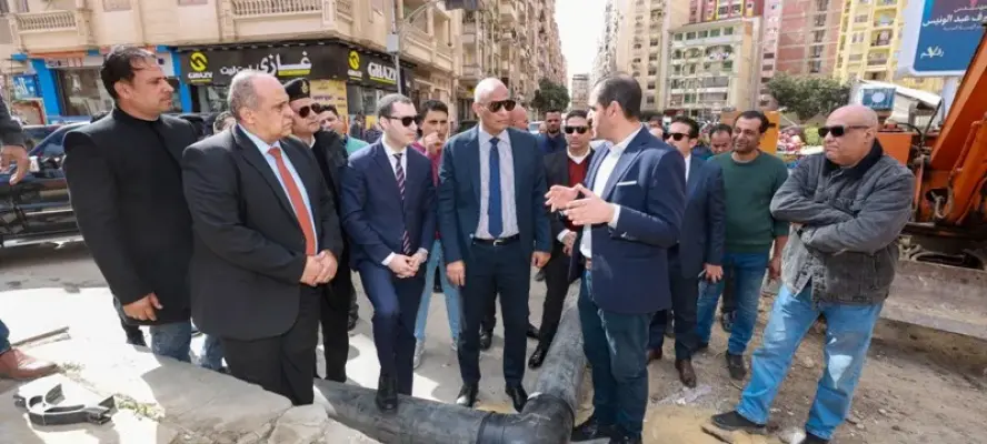 محافظ كفرالشيخ يتفقد أعمال إصلاح ومعالجة هبوط أرضي جزئي وصيانة خط مياه الشرب بميدان الـ47 | صور