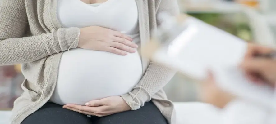 متى للمرأة الحامل أن تصوم؟.. استشاري يرد