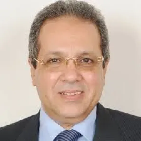 وكيل تشريعية الشيوخ يطالب المحافظين بتقديم تقارير شهرية عن انجازاتهم