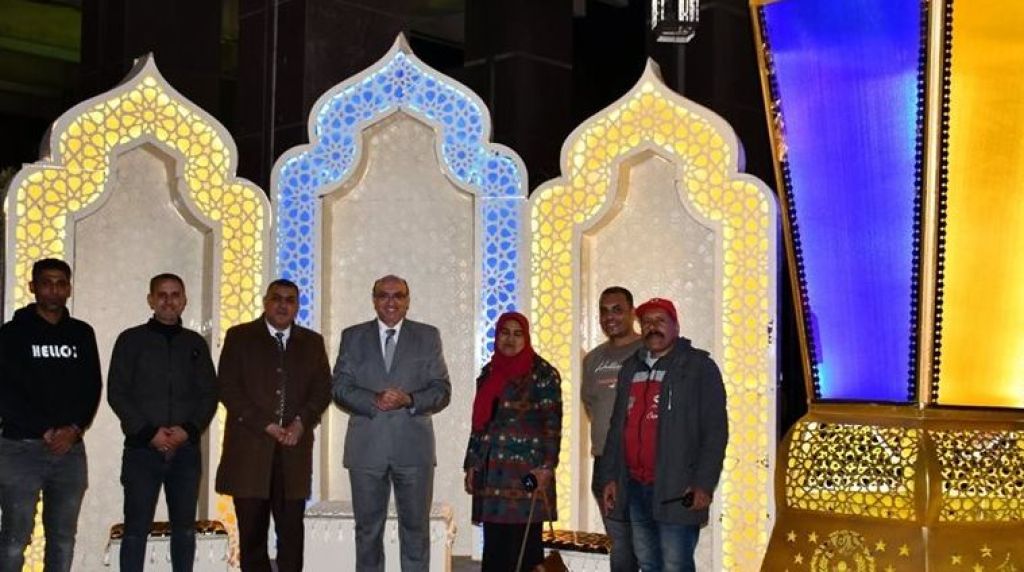 فانوس رمضان يُضيء مدخل جامعة المنصورة للعام الثاني على التوالي