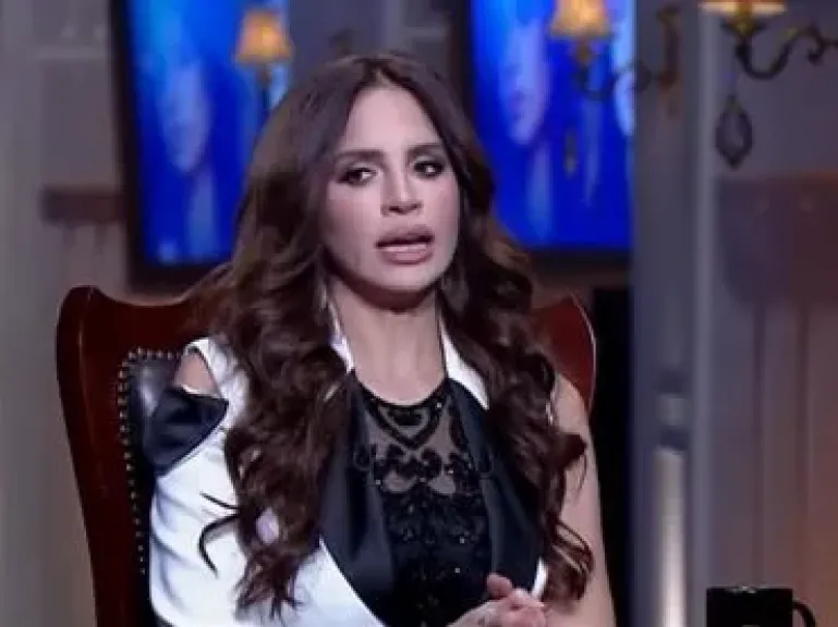 آمال ماهر ضيفة أسما إبراهيم يومي 8 و9 رمضان في برنامج حبر سري