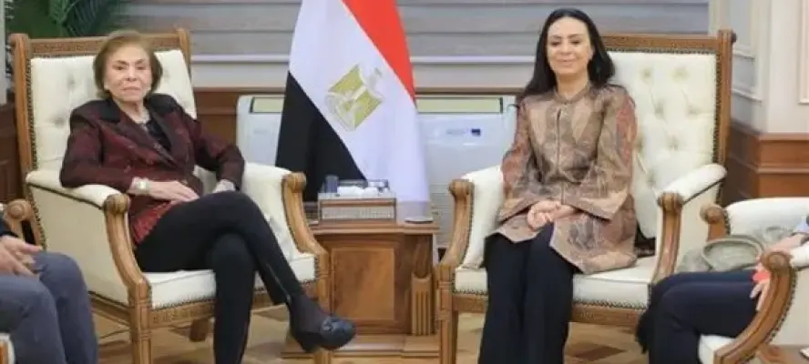 وزيرة التضامن تلتقي وفد مهرجان أسوان الدولي لأفلام المرأة لبحث استعدادات الدورة العاشرة للمهرجان