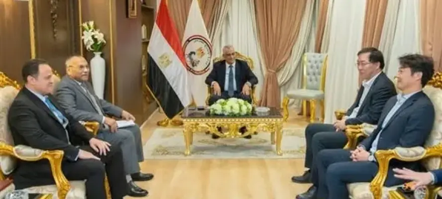 وزير الدولة للإنتاج الحربي يستقبل وفد شركة ”Hanwha” الكورية الجنوبية