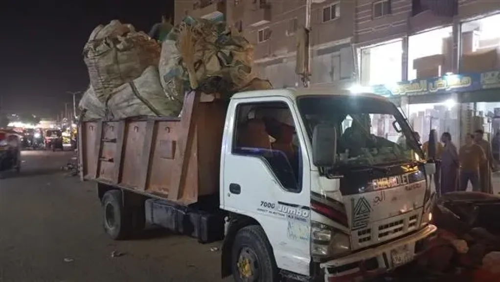 تكثيف الحملات الليلية لرفع الإشغالات والتعديات على حرم الشوارع خلال رمضان بكفر الشيخ