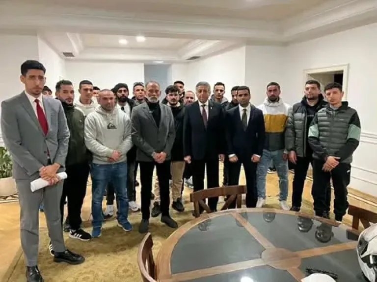 سفارة مصر بأثينا تكثف اتصالاتها مع السلطات اليونانية للحصول على بيانات ضحايا حادث غرق مركب بجزيرة كريت