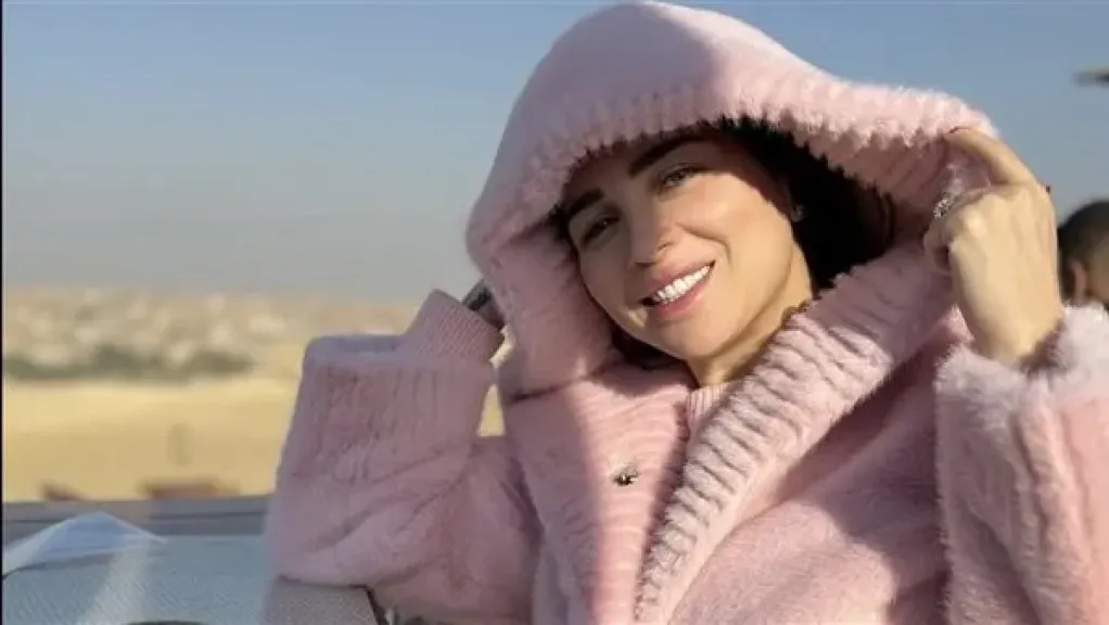 تفاصيل تطوات الحالة الصحية للفنانة مي عز الدين