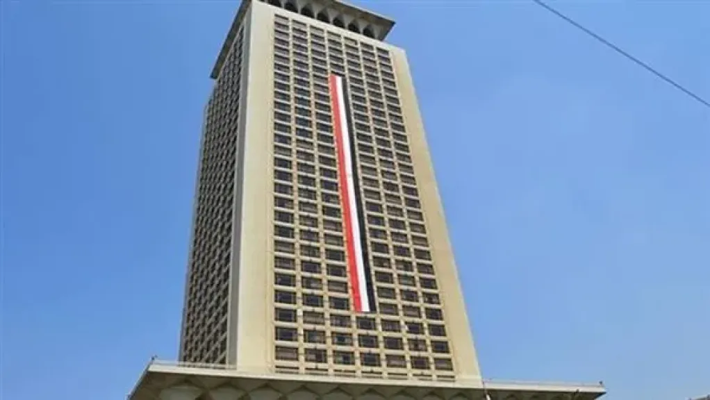 مصر تتابع بقلق بالغ التصعيد العسكرى الخطير فى المنطقة وتدين استهداف دول عربية شقيقة