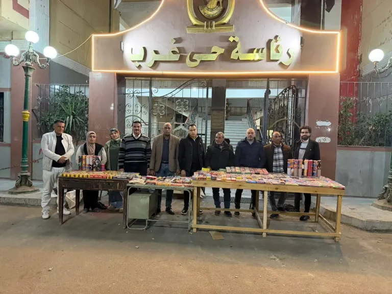 ضبط ومصادرة 30 ألف قطعة ألعاب نارية خلال حملة بحي غرب سوهاج