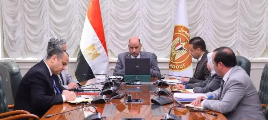 وزير العمل: تكثيف التفتيش على المناطق الصناعية وتعزيز التواصل بين طرفي الإنتاج