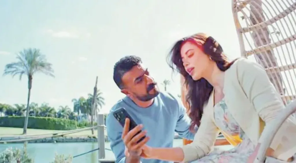 أحمد العوضى: أعد الجمهور بعمل ممتع حتى آخر دقيقة فى على كلاى.. وأغير جلدى تماما فى الأستاذ