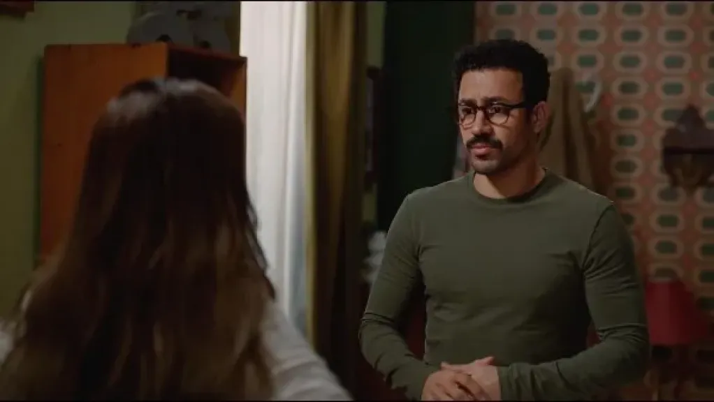 طلاق أحمد داود وميرنا جميل في أول حلقه من بابا وماما جيران