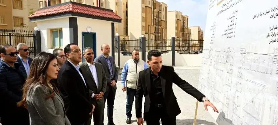 رئيس الوزراء يتفقد عددا من المشروعات السكنية والخدمية بمدينة حدائق العاصمة