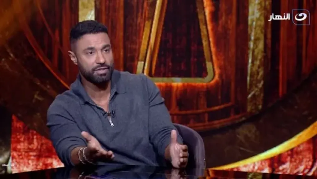 مؤذية .. كريم فهمي : السوشيال ميديا عملت للرخيص قيمة