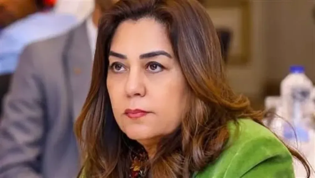 وزيرة التنمية تتابع جهود مركز الشبكة الوطنية للطوارئ في التعامل مع مخلفات وإشغالات بمنطقة اللبيني