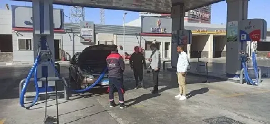 الغردقة تشدد الرقابة على محطات الوقود ومواقف السرفيس عقب ارتفاع أسعار المحروقات
