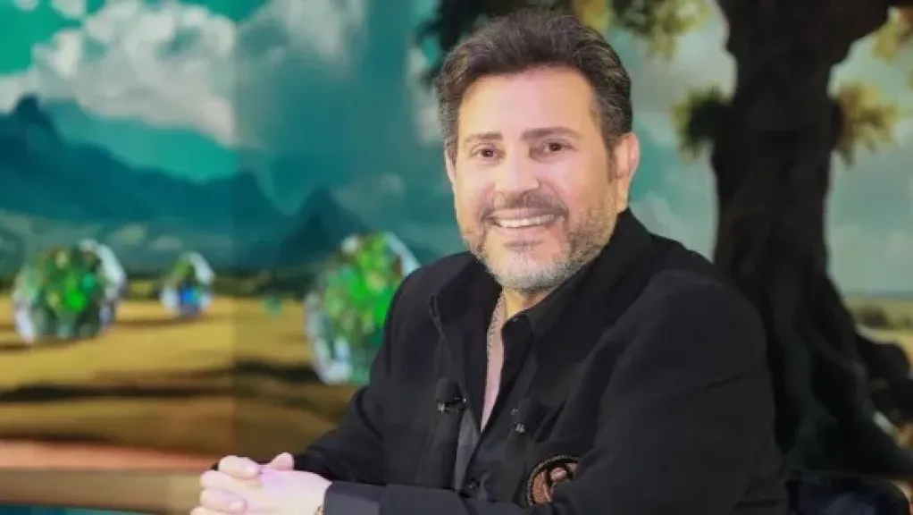 وصل باريس.. نقابة الموسيقيين تكشف تطورات الحالة الصحية لـ هاني شاكر