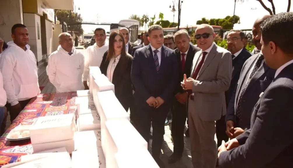 البنك الزراعي المصري يطلق مبادرة «سكة خير» في الأقصر لتوزيع آلاف الوجبات على الأسر الأولى بالرعاية خلال رمضان