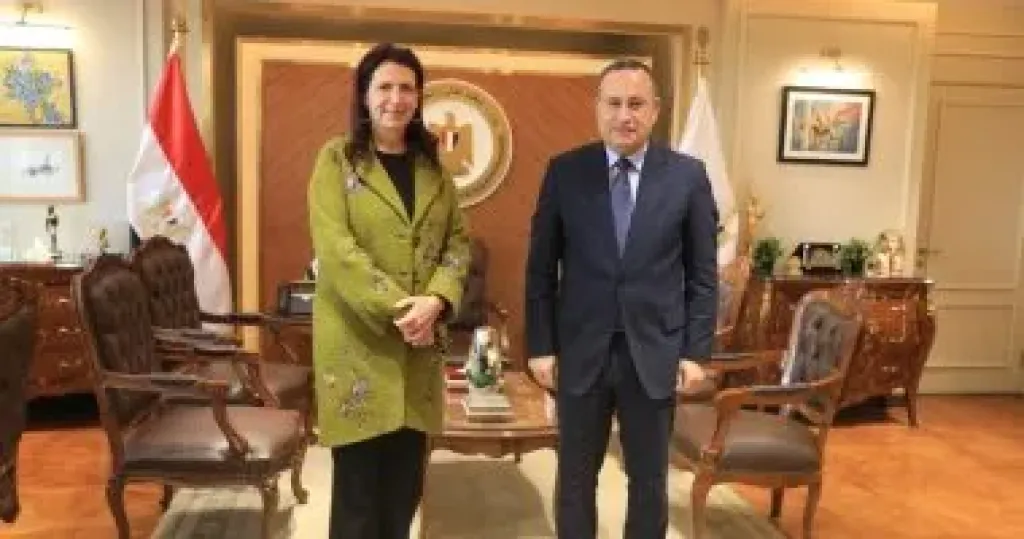 وزير التعليم العالي يبحث مع المدير التنفيذي لهيئة فولبرايت تعزيز التعاون الأكاديمي