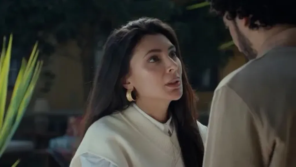 بسمة داوود تقف بجانب محمد فراج في مسلسل أب ولكن