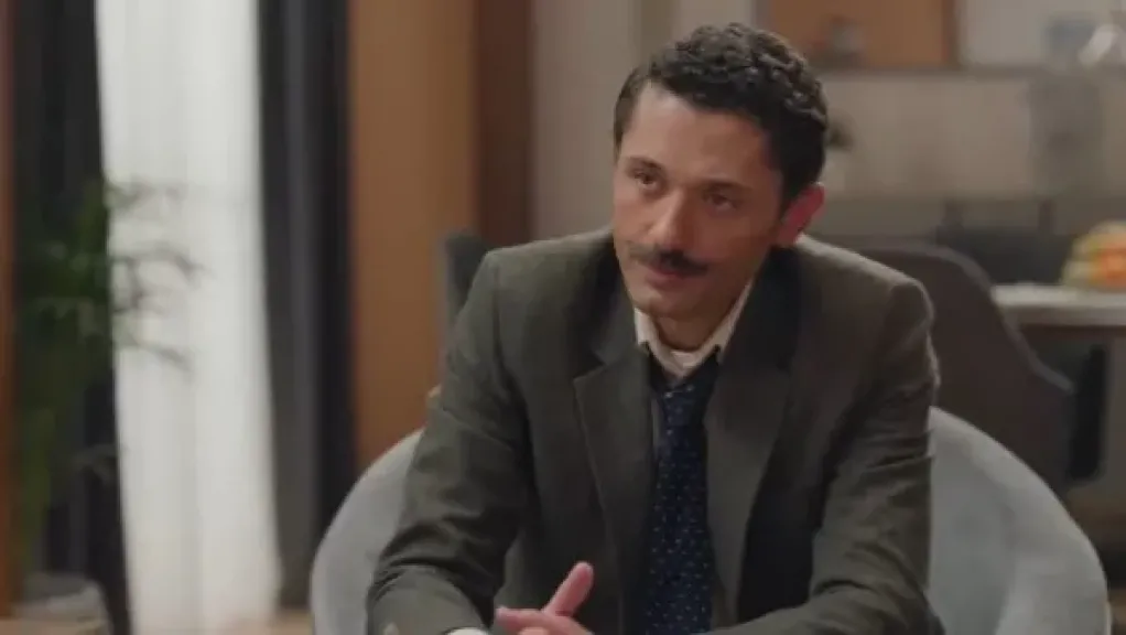 مسلسل المتر سمير الحلقة 10 .. كريم محمود عبد العزيز يدخل فى أزمة جديدة