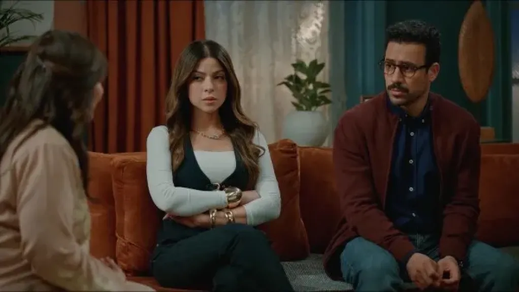 أحمد داود في أزمة بسبب عقد السفر بمسلسل بابا وماما جيران