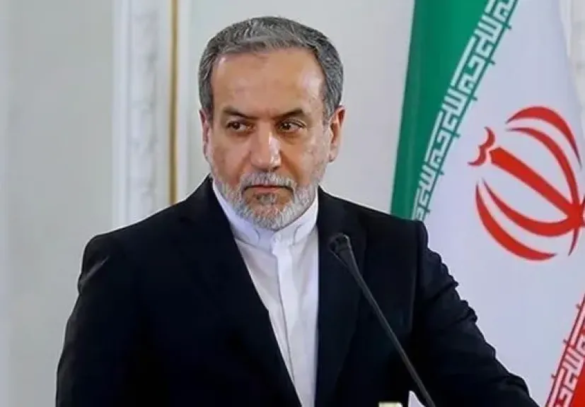 عراقجي: ينبغي على الدول المطلة على مضيق هرمز صياغة بروتوكول جديد بشأنه بعد انتهاء الحرب