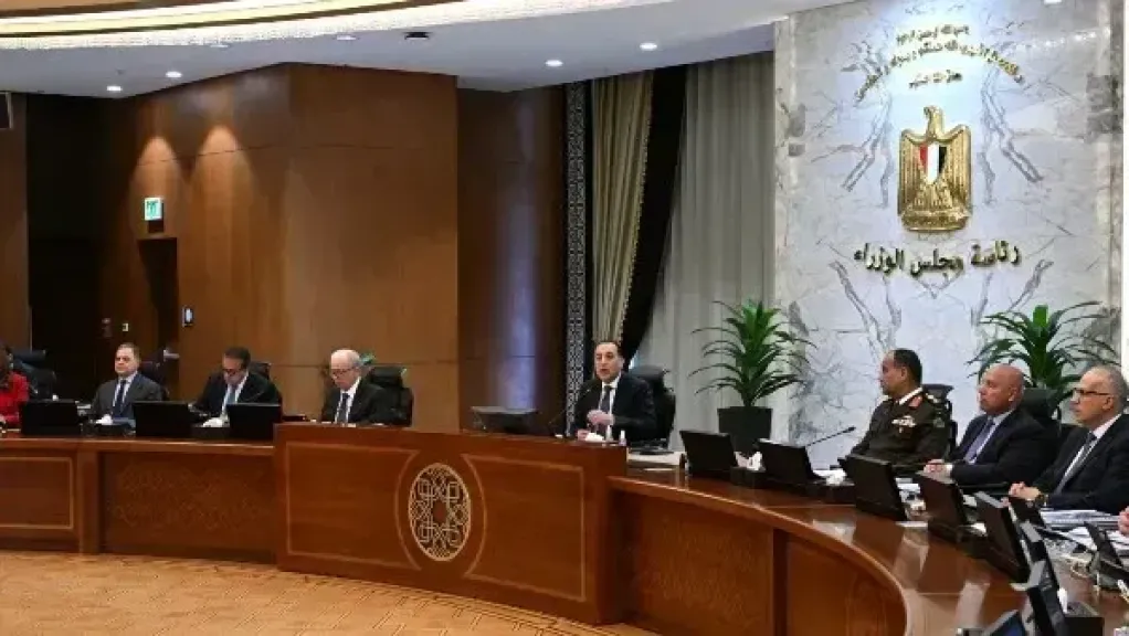 رئيس الوزراء: لن نلجأ لإجراءات عنيفة ونتحرك تدريجيا في هذا الملف