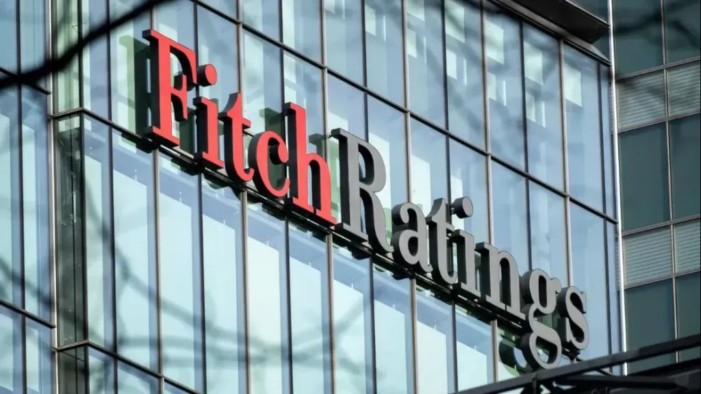 فيتش: الاقتصاد المصري يتجاوز التحديات.. نمو 5.1% واحتياطيات قوية