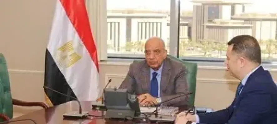 وزير الكهرباء يجتمع برئيس هيئة المحطات النووية لمتابعة مشروع الضبعة وتأكيد الالتزام بالجدول الزمني