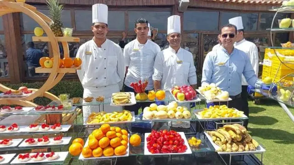 مهرجان الفواكه يزين احتفالات عيد الفطر في فنادق الغردقة