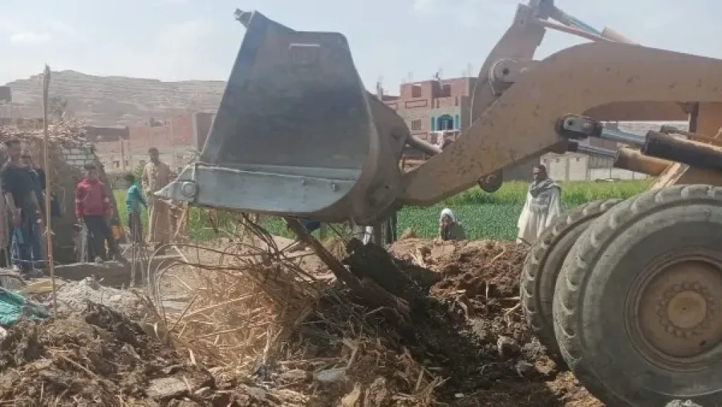 محافظ أسيوط: إزالة 13 حالة تعد على أراضي زراعية ومتغيرات مكانية
