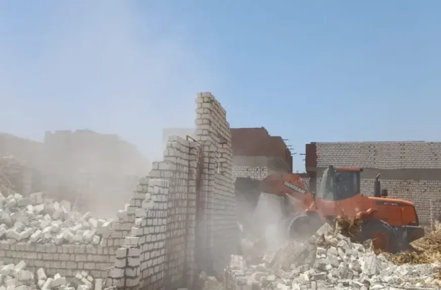 محافظ الغربية يتابع جهود التصدي للبناء المخالف والتعديات على الأراضي الزراعية