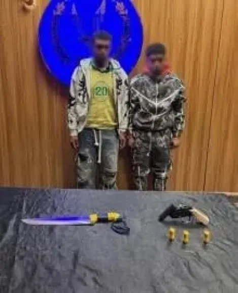 القبض على متهمين بالتعدي على آخر بسلاح أبيض وإصابته في الساحل