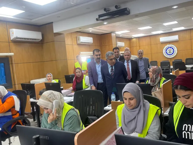 محافظ الدقهلية يتابع مستوى النظافة وإزالة الإشغالات وحركة المرور بالمنصورة