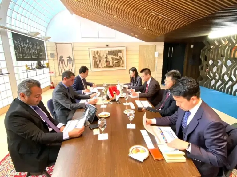 سفير مصر بطوكيو يعقد مباحثات مع شركة JGC اليابانية للاستثمار مجددا في مصر