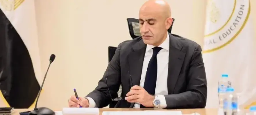 وزير التعليم يعتمد ضوابط توزيع متحصلات مصروفات المدارس الرسمية للغات