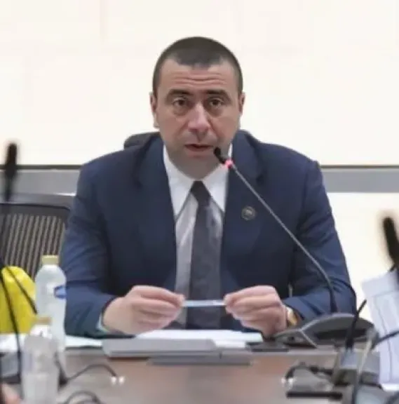 صناعة النواب تبحث مستقبل التصنيع والشركات المتعثرة بحضور وزراء المجموعة الاقتصادية