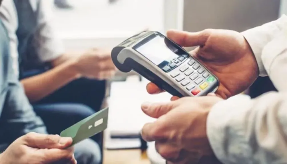 المركزي: ارتفاع عدد نقاط البيع للبنوك إلى 274.921 ألف ماكينة بنهاية عام 2025