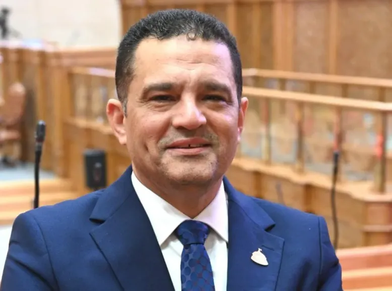 طلب إحاطة للحكومة بشأن تحقيق المساواة المالية والتنظيمية للعاملين بالإسعاف مع أقرانهم في المهن الطبية