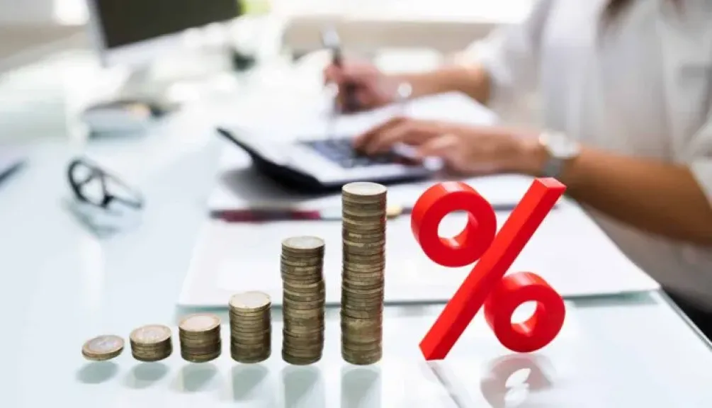 بنوك الاستثمار تكشف عن توقعاتها لقرار البنك المركزي المصري بشأن الفائدة في اجتماع أبريل